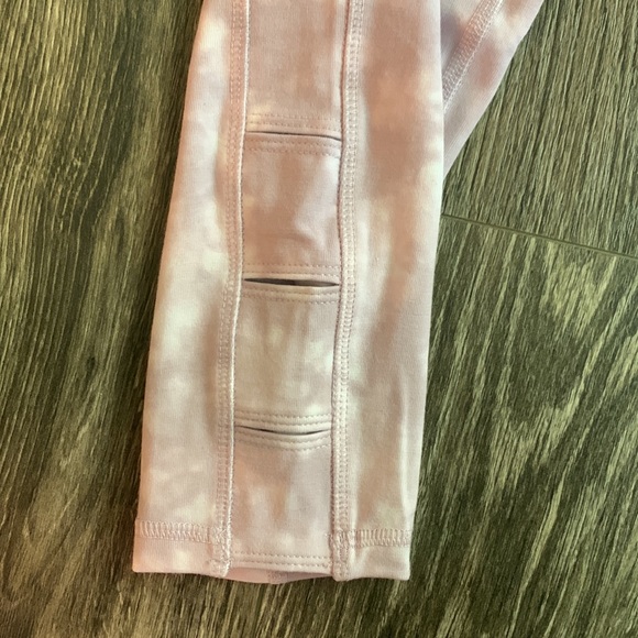 Lavender Old Navy leggings - Picture 2 of 3